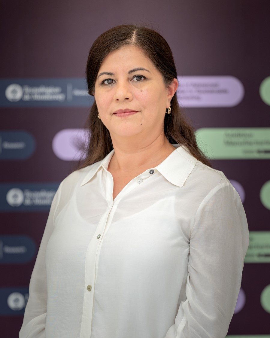 Dr. Alex Elías Zúñiga